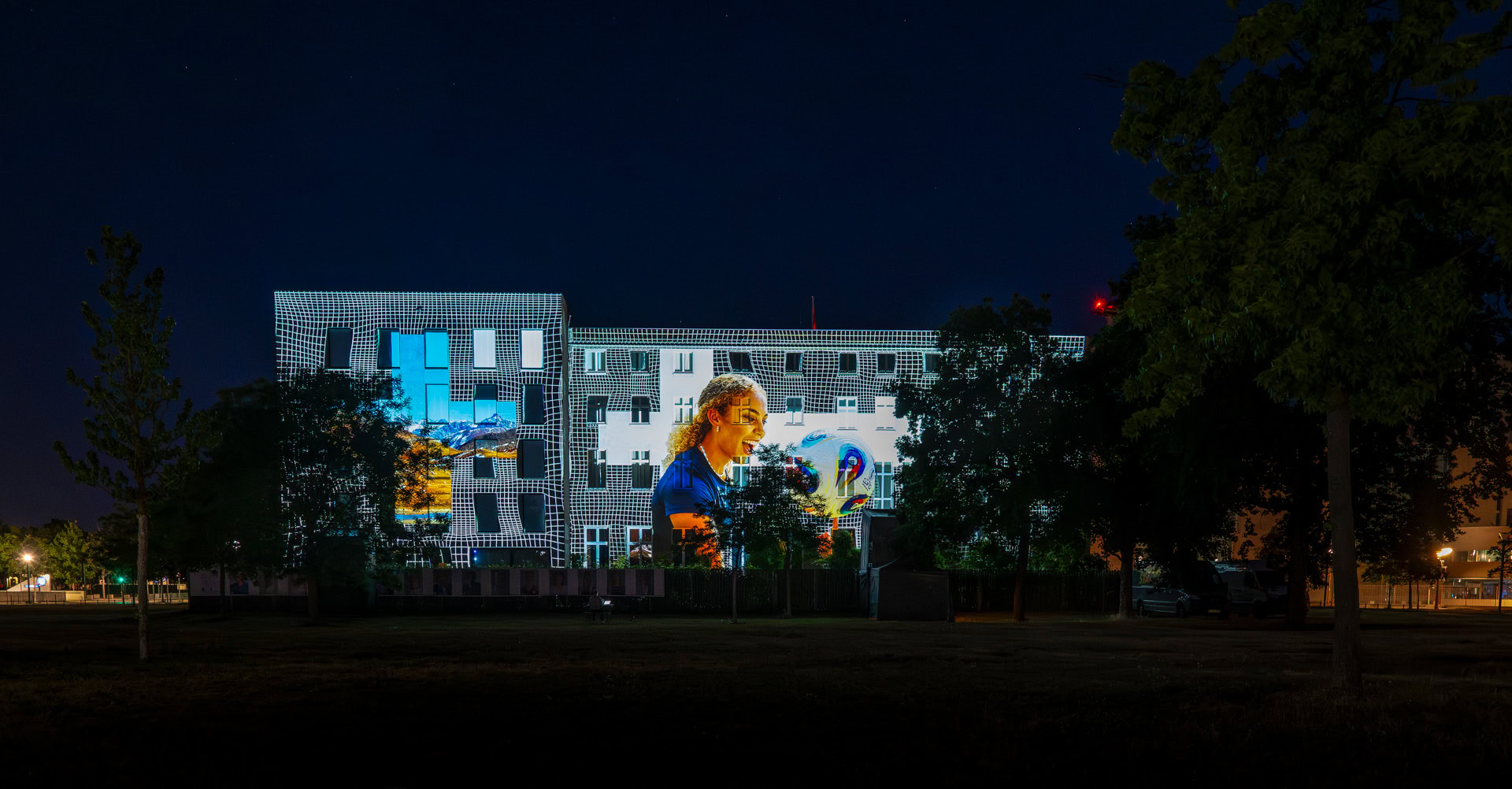 Foto_Projektion_WomensEuro_(c)Urbanscreen_00013402_02